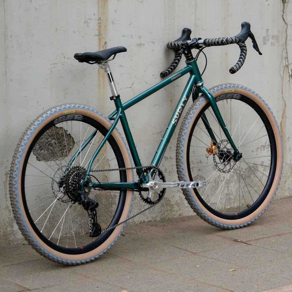 SURLY* new straggler frame (hi-vis black) - BLUE LUG ONLINE STORE