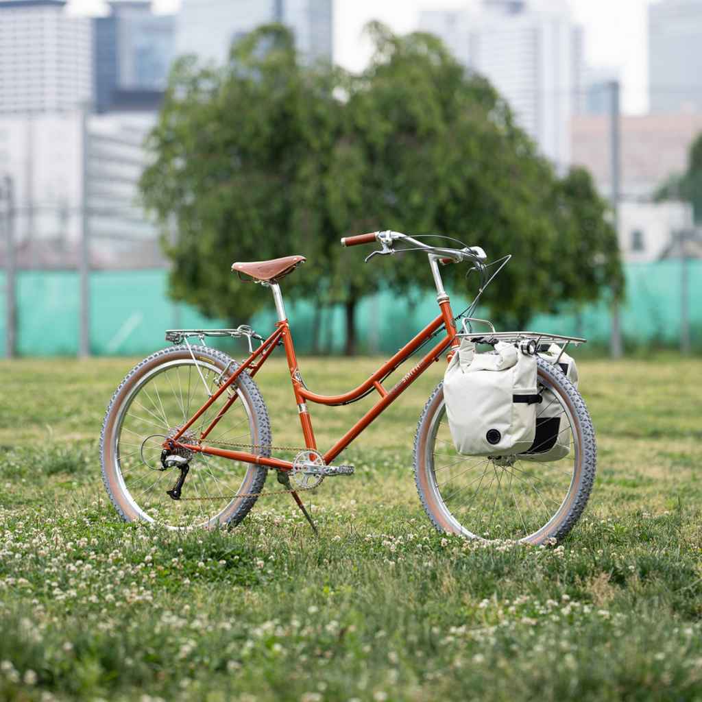 ウィンザー社 ペリカンデザイン三輪車 Vハンドル カラー（荷台