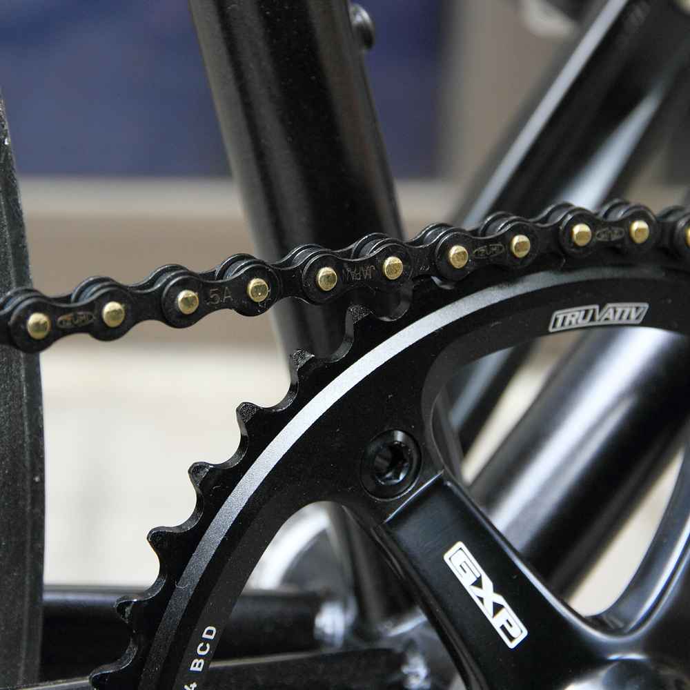 (未使用･未開封品)　（IZUMI/イズミ)（自転車用チェーン）ジェット ブラック 1/2x1/8 116L BLK 0pbj0lf IZUMI ( イズミ ) チェーン JET BLACK ブラック / シルバー 116L