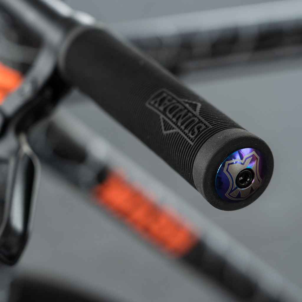 MASH* bar end cap (black) - BLUE LUG ONLINE STORE