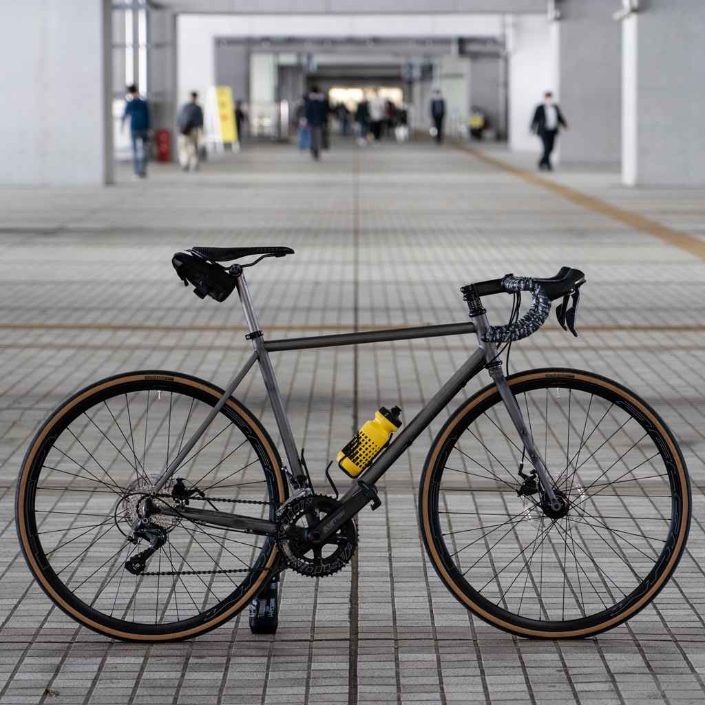 ENVE* ses tubeless 700c tire (black/tan) - BLUE LUG ONLINE STORE