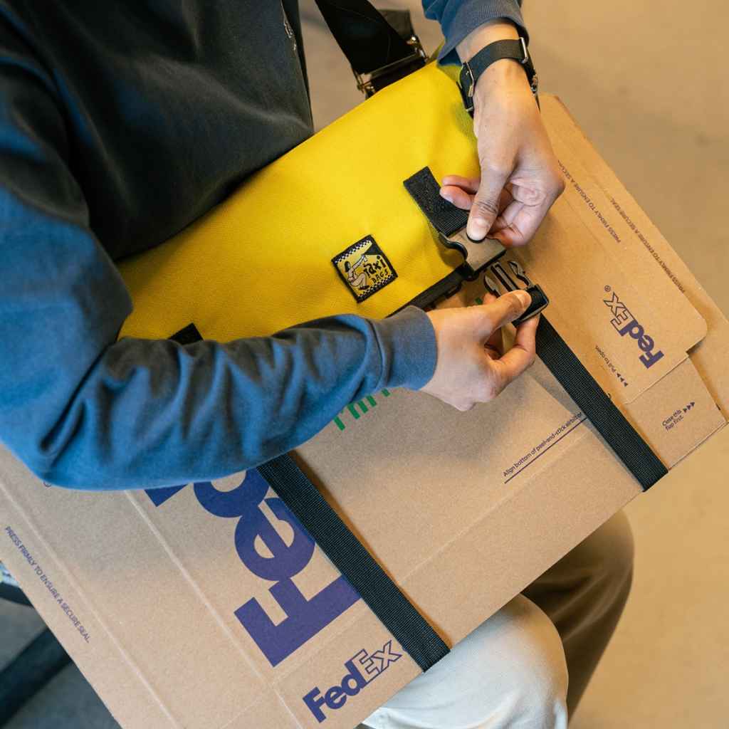 TAXI BAGS* messenger bag (M/purple) - BLUE LUG ONLINE STORE