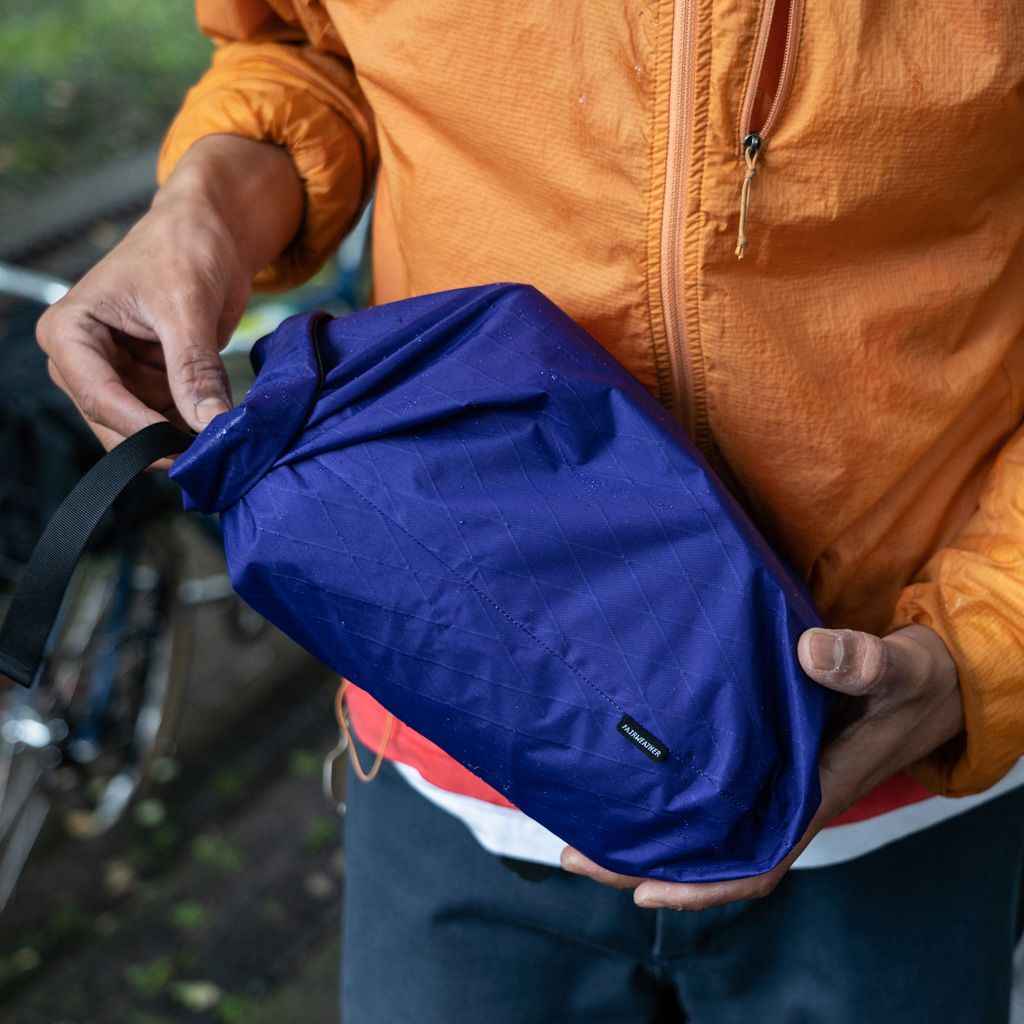 FAIRWEATHER パッカブルパックとドライサックセット　bluelug FAIRWEATHER パッカブルパックとドライサックセット bluelug