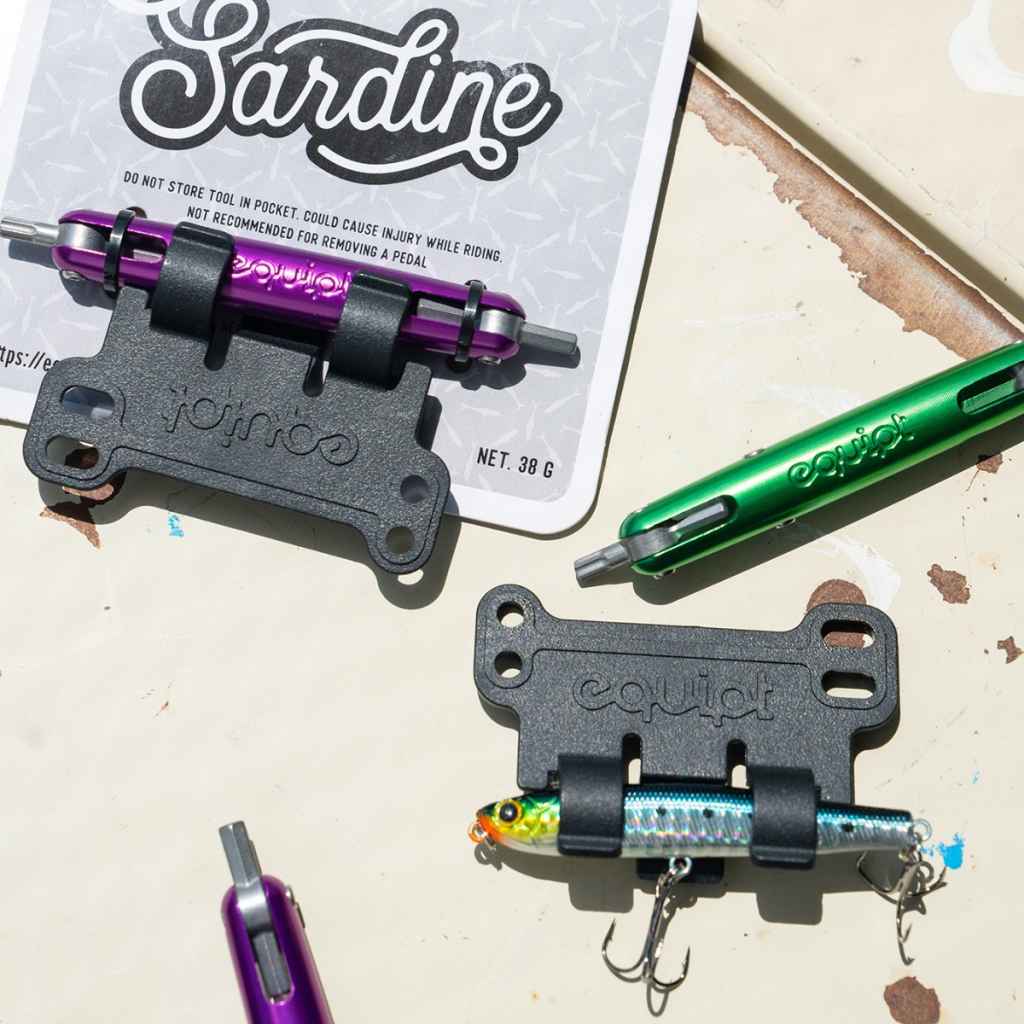 EQUIPT* sardine (matte gold) - BLUE LUG ONLINE STORE