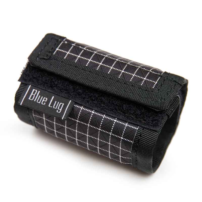 BLUE LUG* frame pad nano (rip black) - BLUE LUG ONLINE STORE