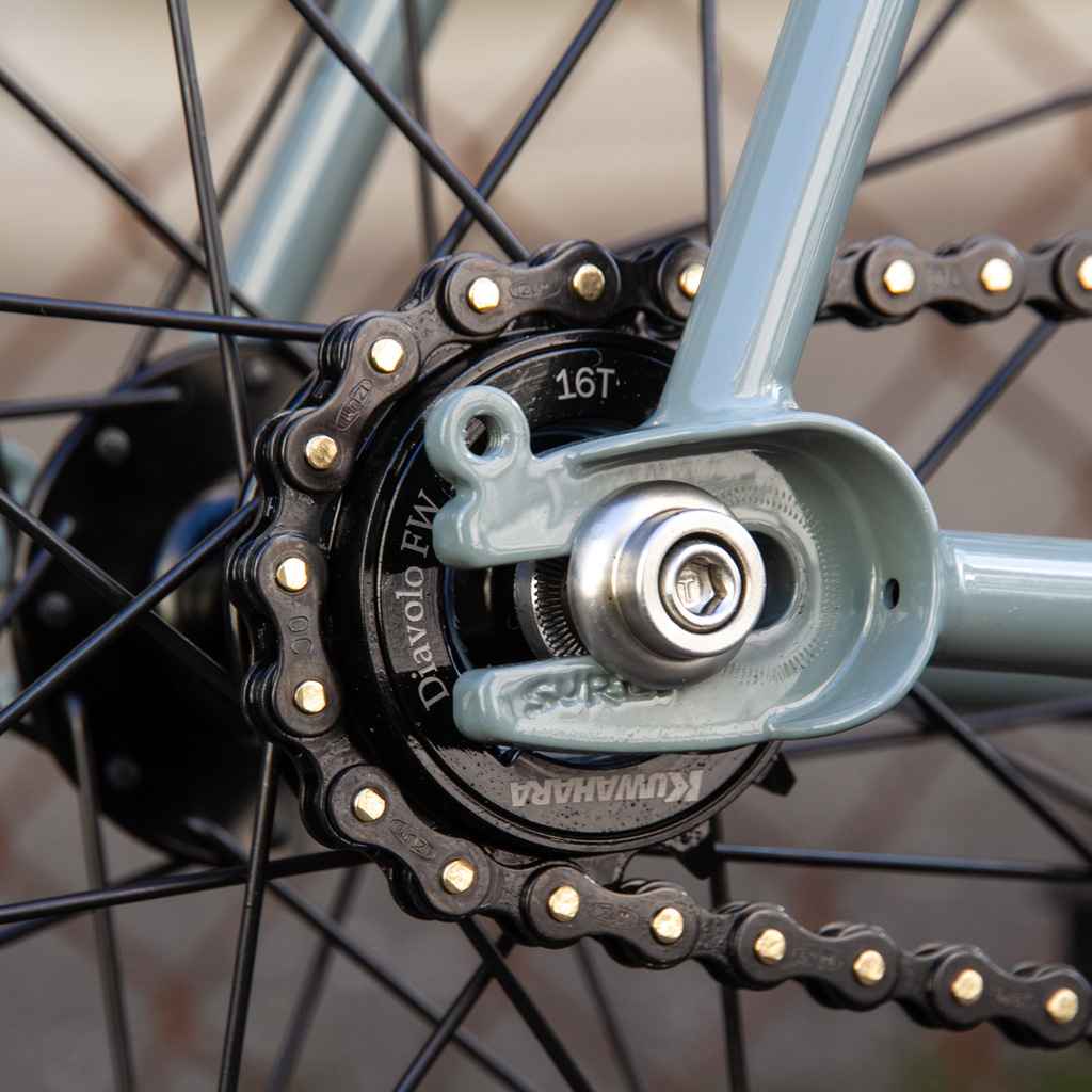 Kuwahara Diavolo FW コグ 108ラッチ 16t - メルカリ