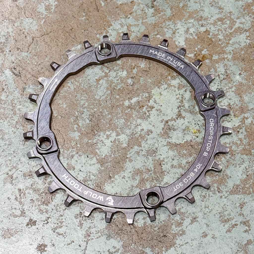 WOLF TOOTH* drop stop chainring (PCD104/silver) - BLUE LUG ONLINE