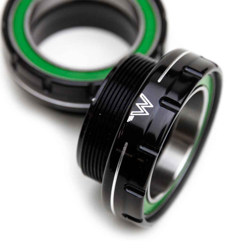 WHITE INDUSTRIES* BSA bottom brackets (black) - BLUE LUG