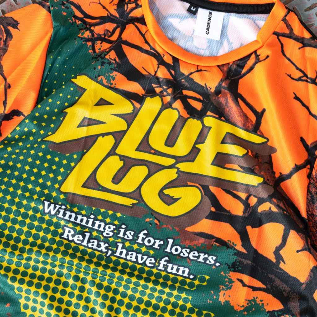 新品未使用　Tシャツ　Mサイズ　ブルーラグ　blue lug BLUE LUG × YOUNG Best Friend Tee -navy | young store