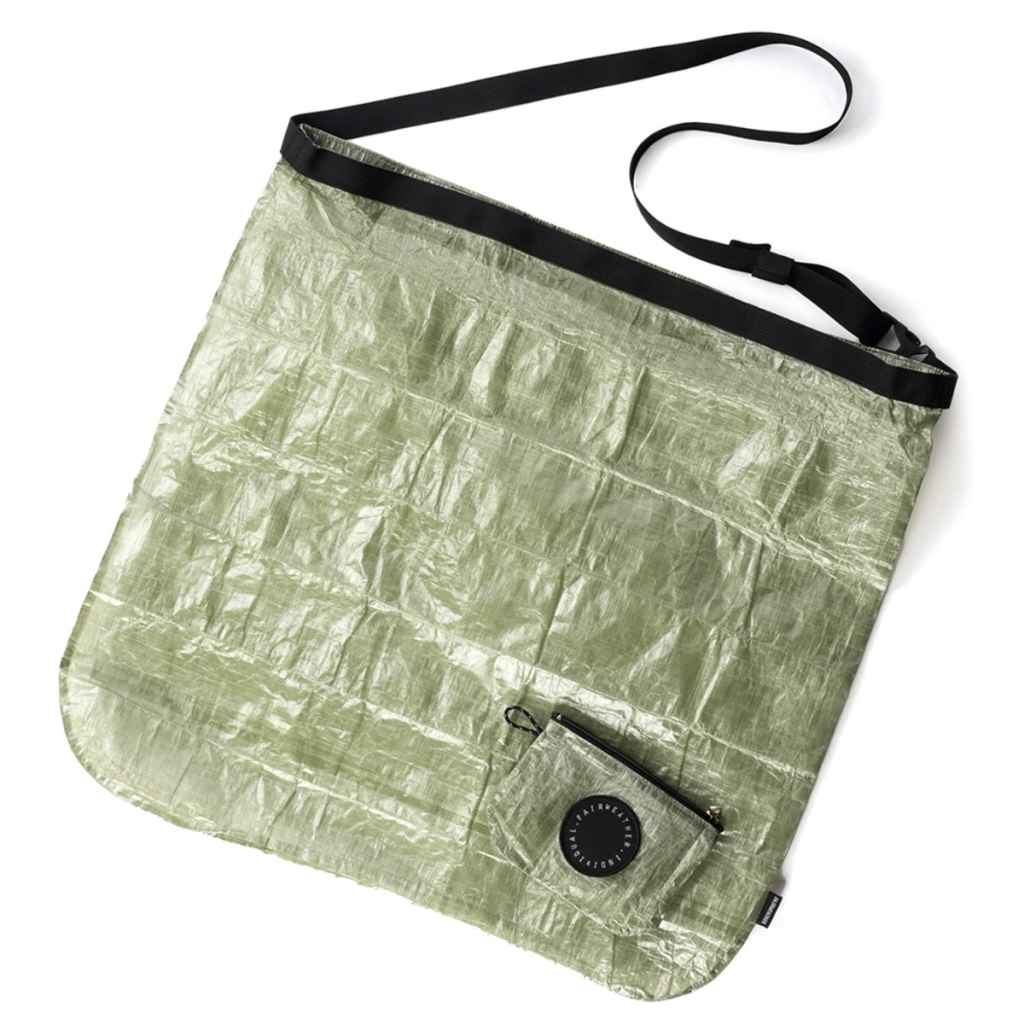 FAIRWEATHER* packable pack (black) - BLUE LUG GLOBAL ONLINE