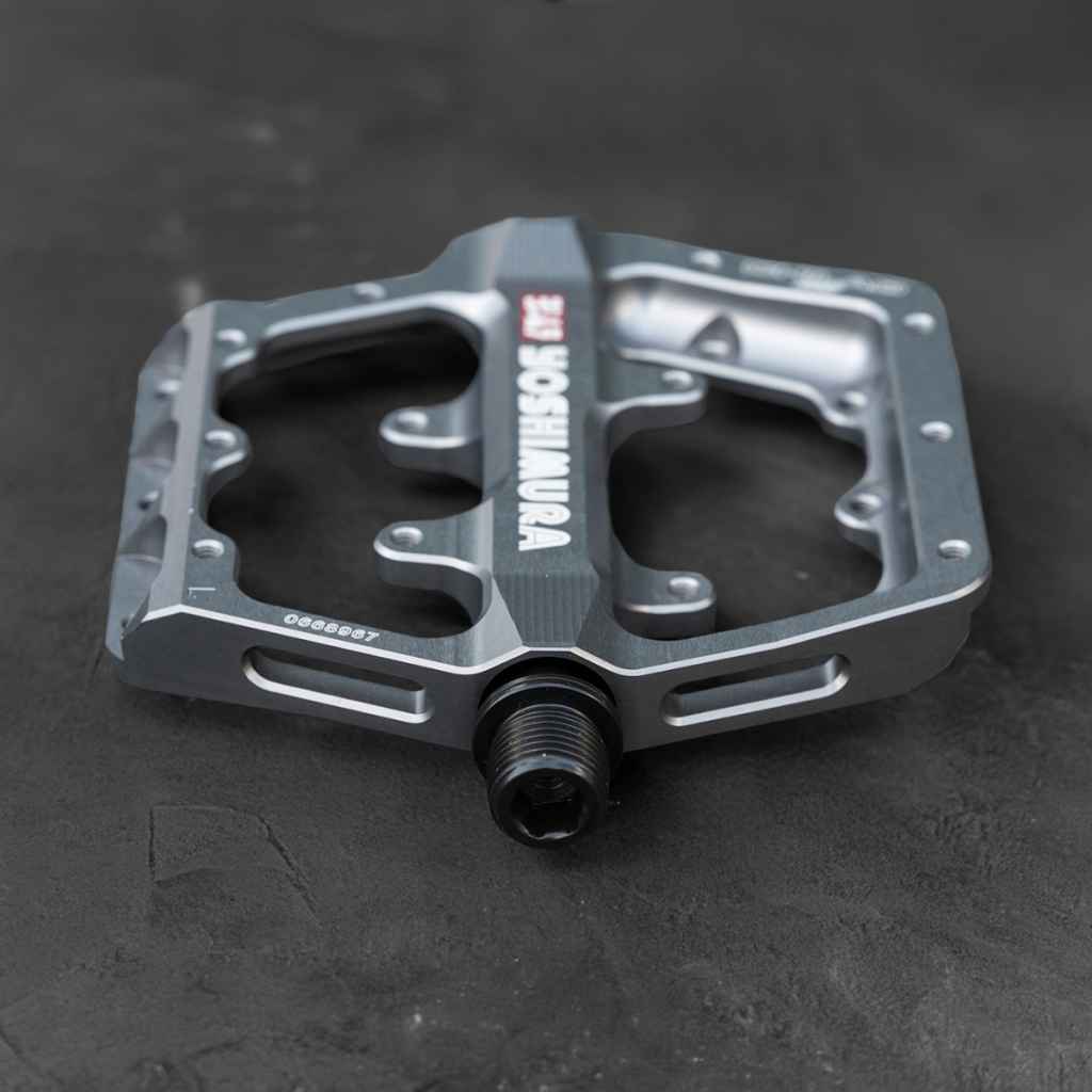 YOSHIMURA* chilao ss large pedal (pewter) - BLUE LUG ONLINE