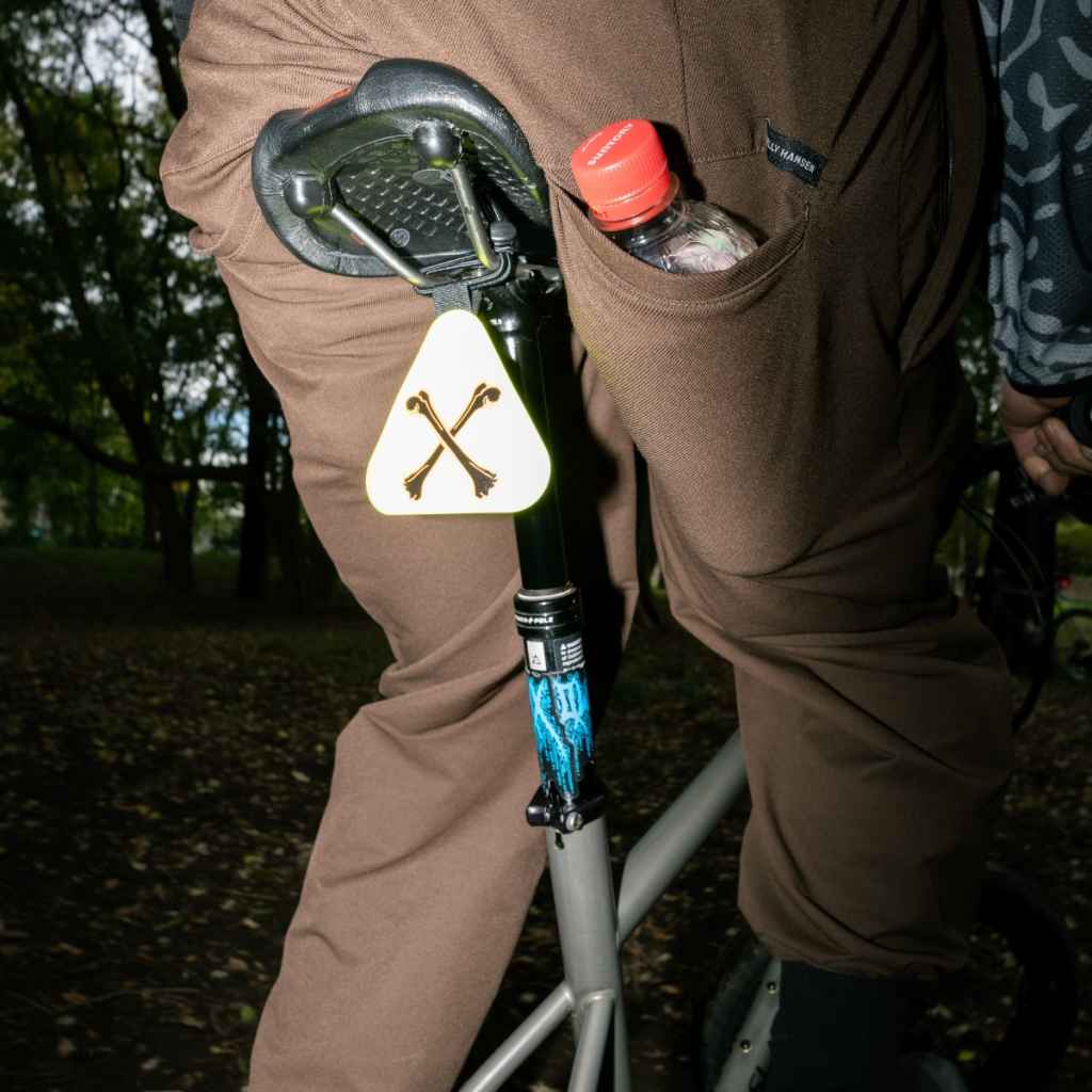 青トリコ 一龍＆次郎デッキ ほぼフルパラ ノッキング 調整パーツ付き BONESHAKER MTB×BLUE LUG* triangle reflector (yellow/orange) - BLUE