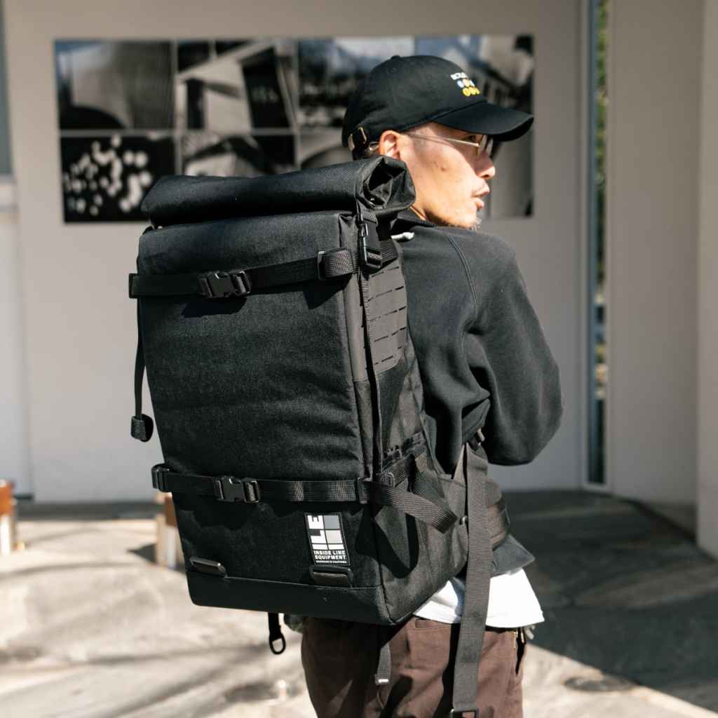 ILEのカメラバッグ ILE* ultimate photographers bag mk4 (x-pac black) - BLUE LUG