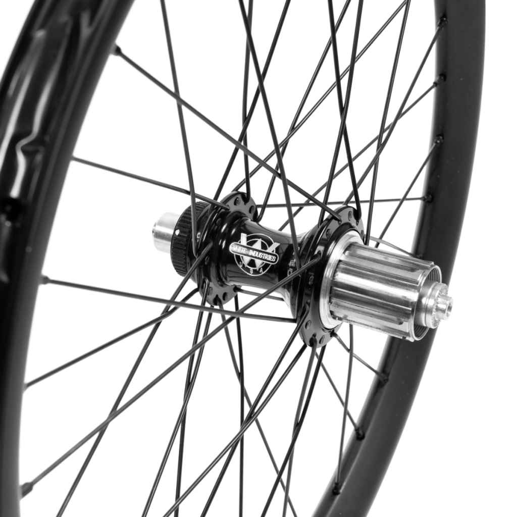 ASTRAL×WHITE INDUSTRIES* outback 20inch disc wheel (black) - BLUE