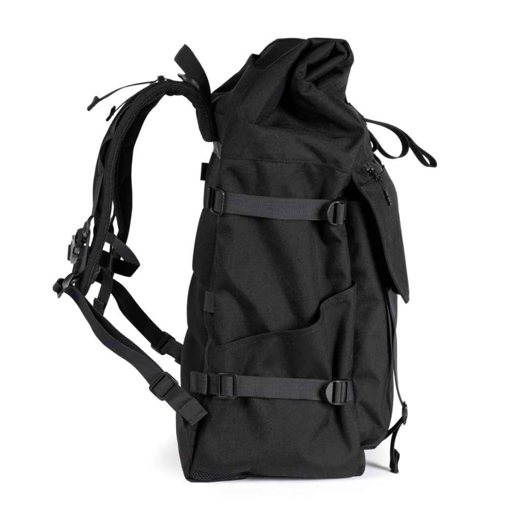 BLUE LUG TRUNK ブルーラグ トランク ブラック BLUE LUG* trunk (black) - BLUE LUG ONLINE STORE