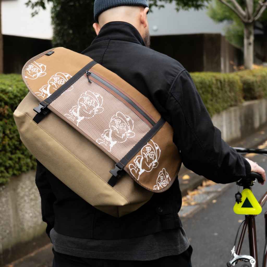 BLUE LUG* the messenger bag (custom/brown/anzen-kun) - BLUE LUG