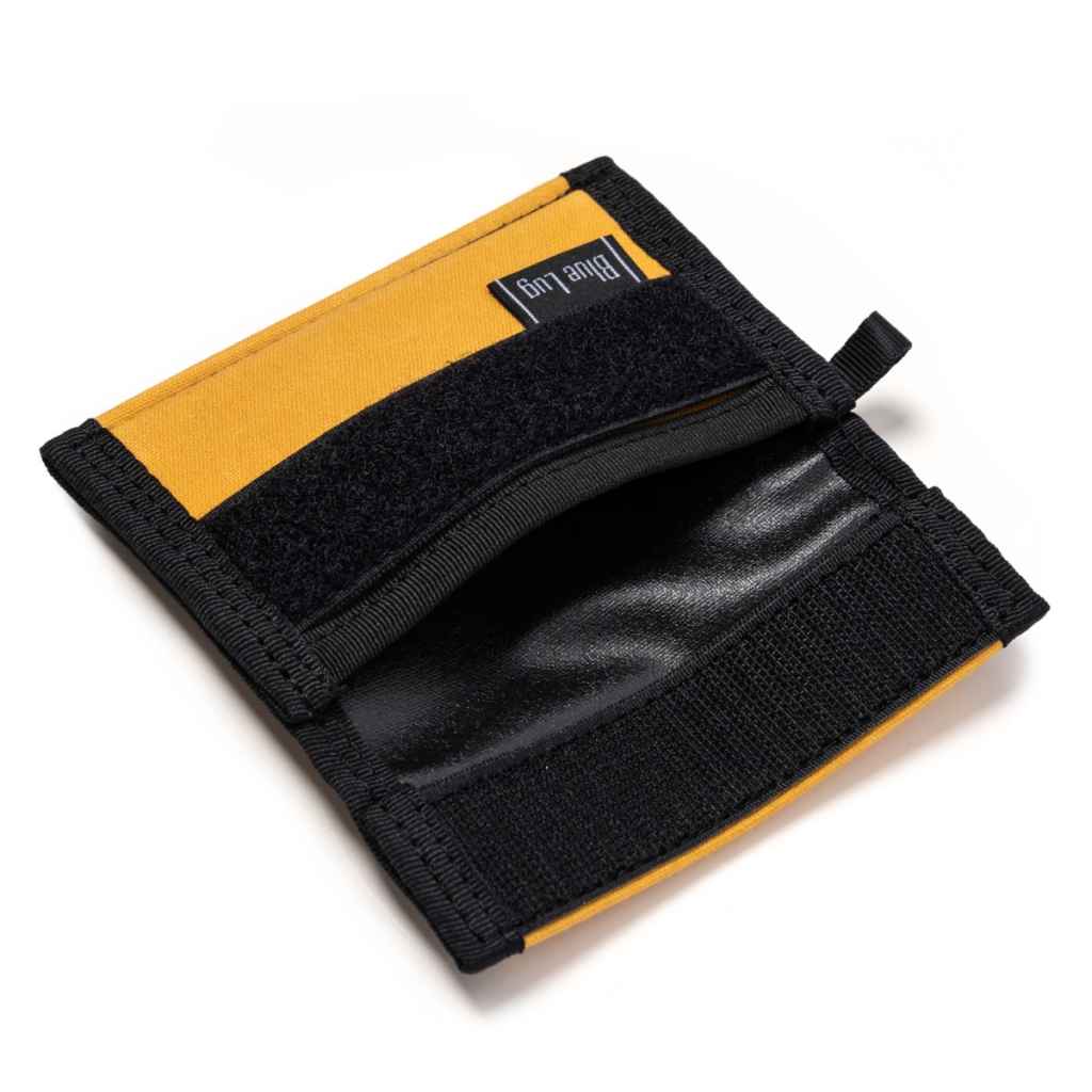 BLUE LUG* micro wallet (wax yellow) - BLUE LUG ONLINE STORE