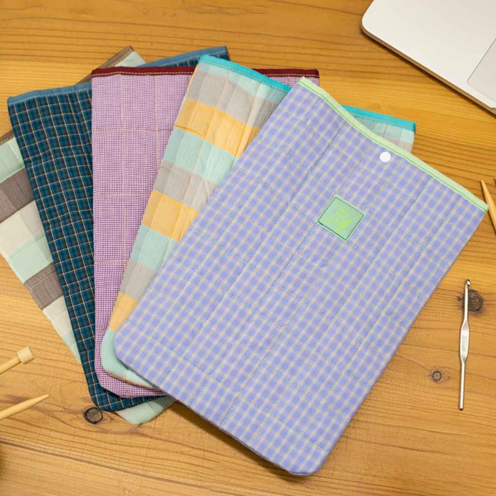 BLUE LUG* padding pc sleeve (orange border) - BLUE LUG ONLINE STORE