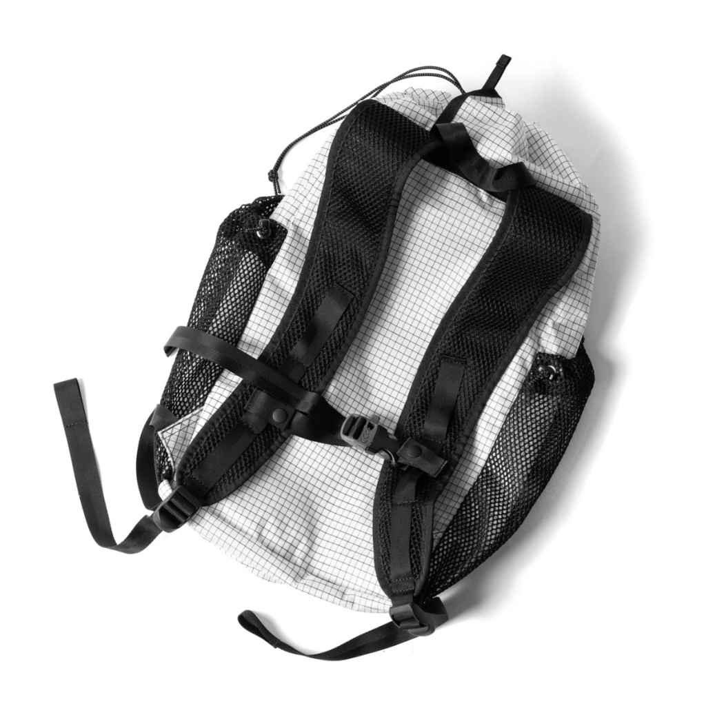 FAIRWEATHER* packable pack (rip white/black) - BLUE LUG ONLINE STORE