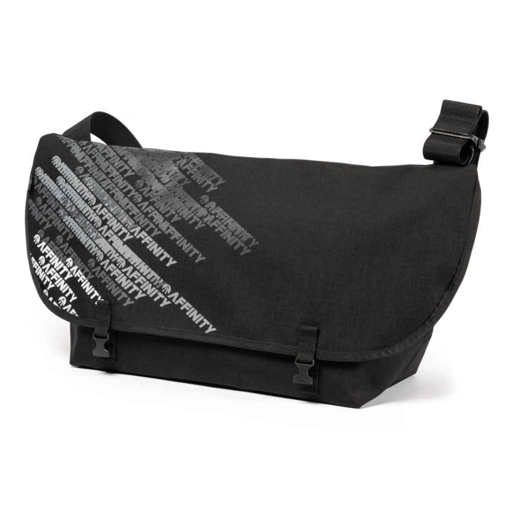 BLUE LUG×AFFINITY* the messenger bag (black A) - BLUE LUG ONLINE STORE