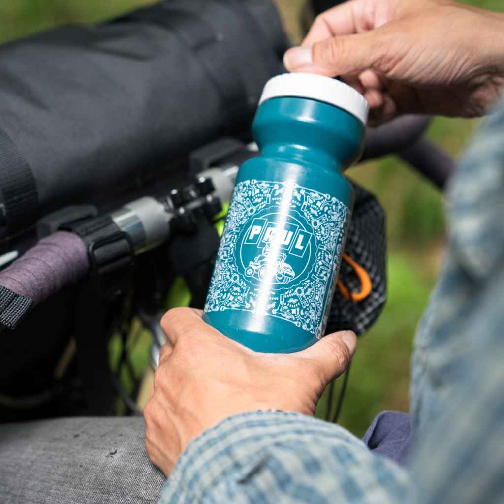 PAUL* bandanna water bottle 22oz (dark teal) - BLUE LUG ONLINE STORE