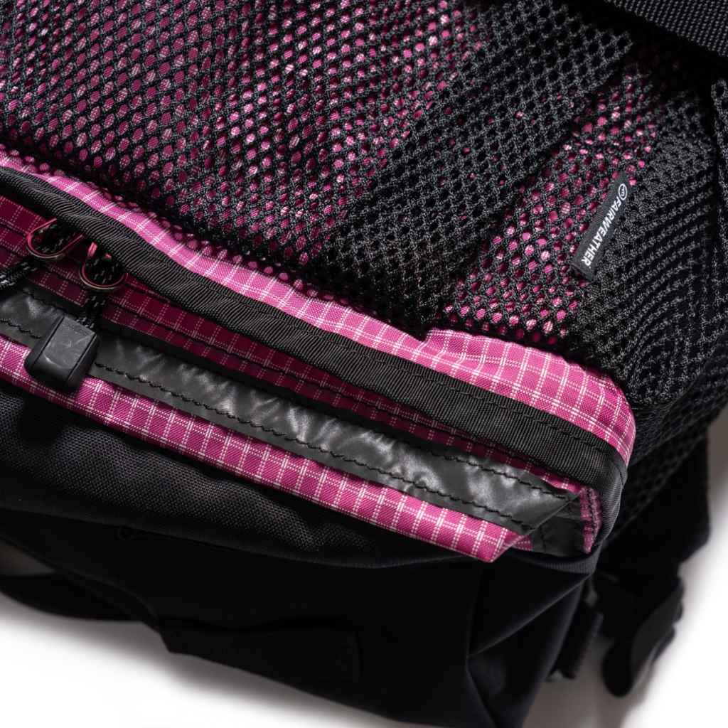FAIRWEATHER* off pack 18 (ultra grid/berry) - BLUE LUG ONLINE STORE