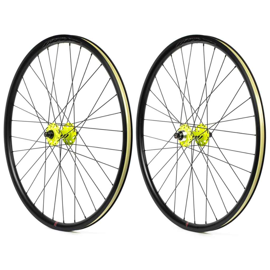 VELOCITY×ONYX* quill track wheel set (all black/hi-vis