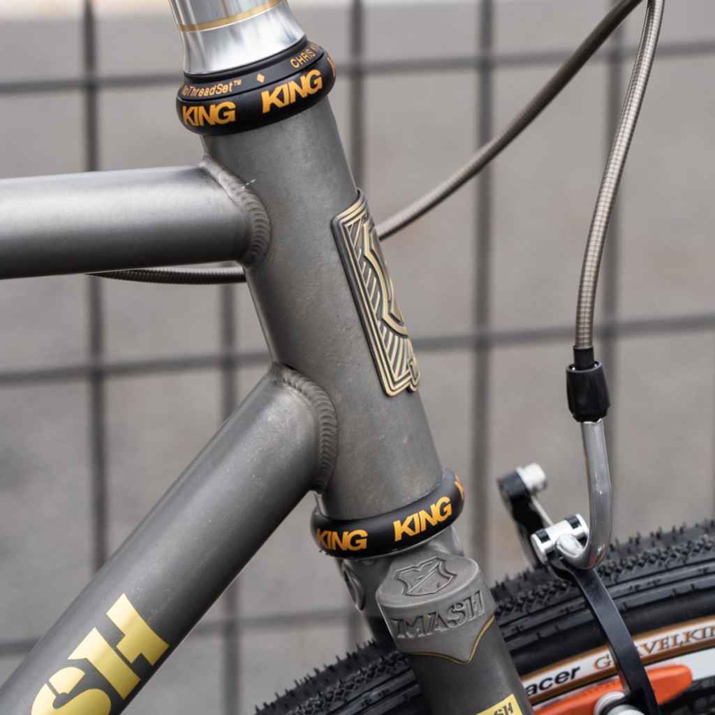 CHRIS KING NoThreadSet 1-1/8 ヘッドセットブラック CHRIS KING* nothreadset 1inch (black/BOLD) - BLUE LUG ONLINE STORE