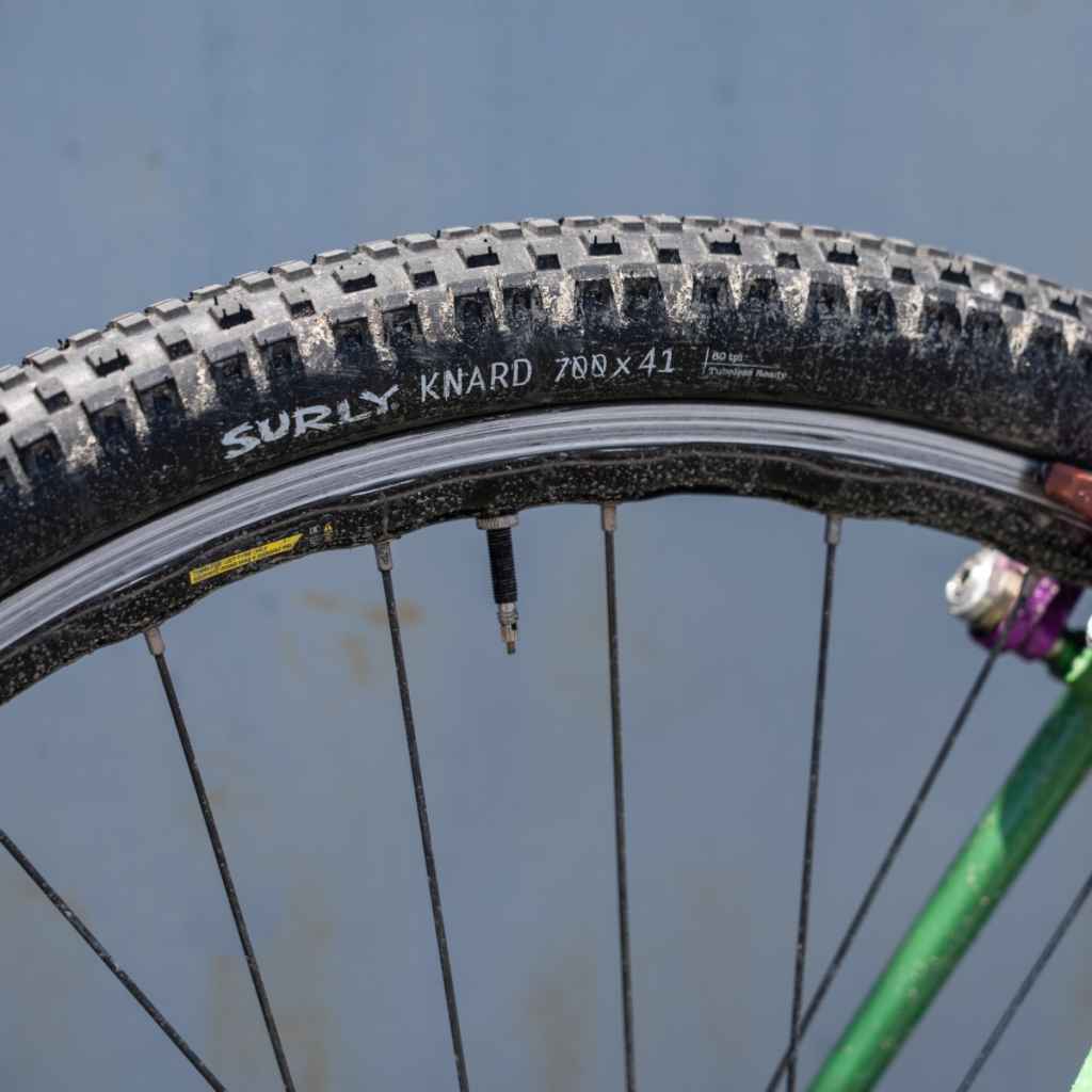 SURLY* knard 41 tire (black) - BLUE LUG ONLINE STORE