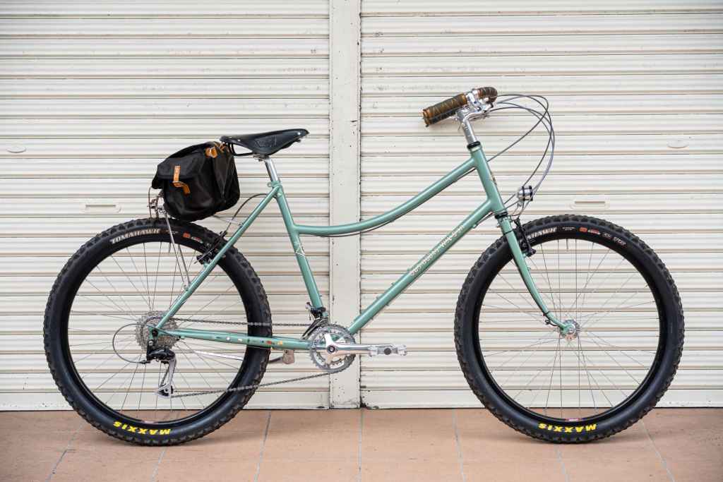 レア洋書 Bicycle 写真集 自転車 ルネ・エルス ヴィンテージ インテリア RIVENDELL* gus boots willsen frame set (mermaid) - BLUE LUG