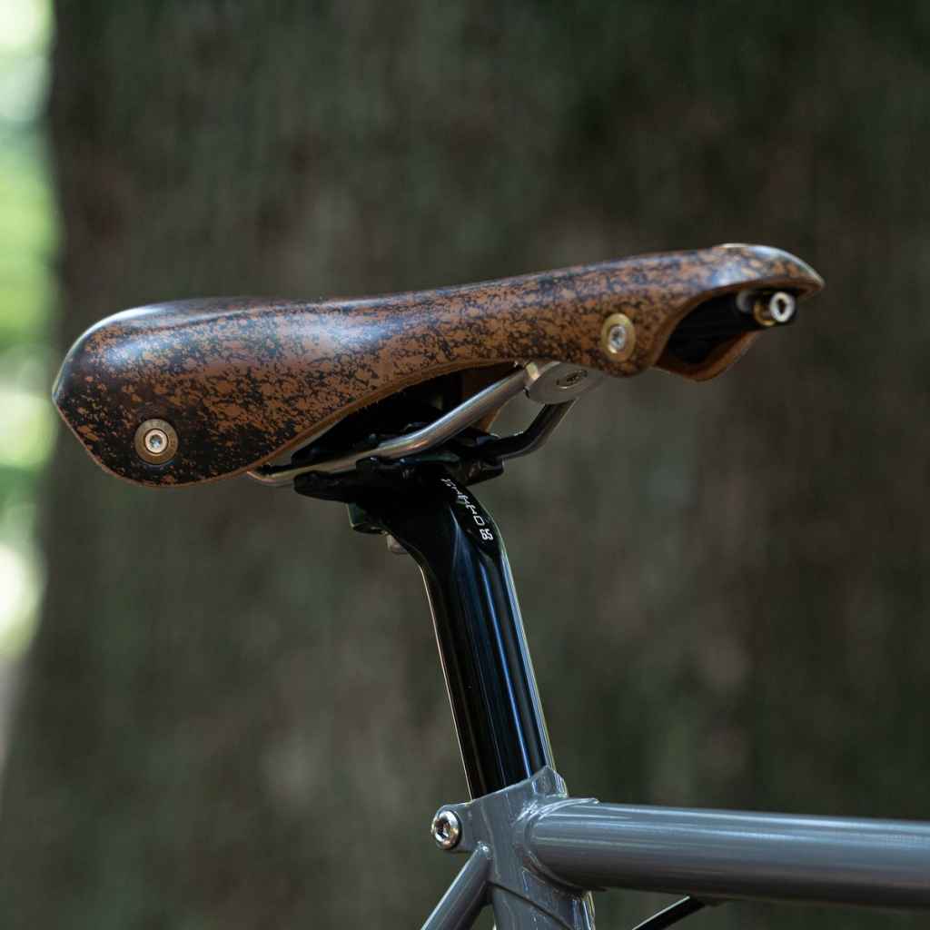 BERTHOUD ベルソーサイクルズ　ジルベルソー　サドル Gilles Berthoud（ジルベルソー）SOULOR （ソウラー） 送料無料