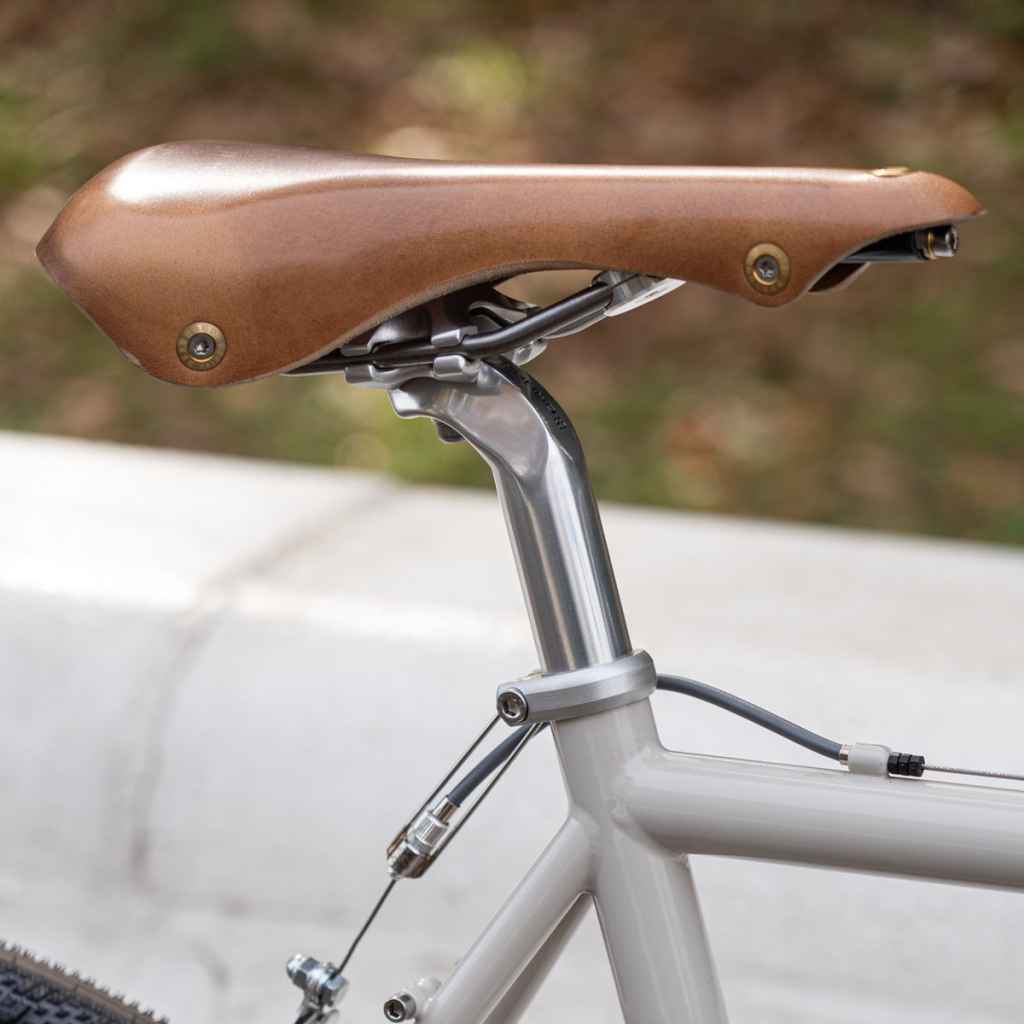 BERTHOUD* galibier leather saddle (natural) - BLUE LUG ONLINE STORE