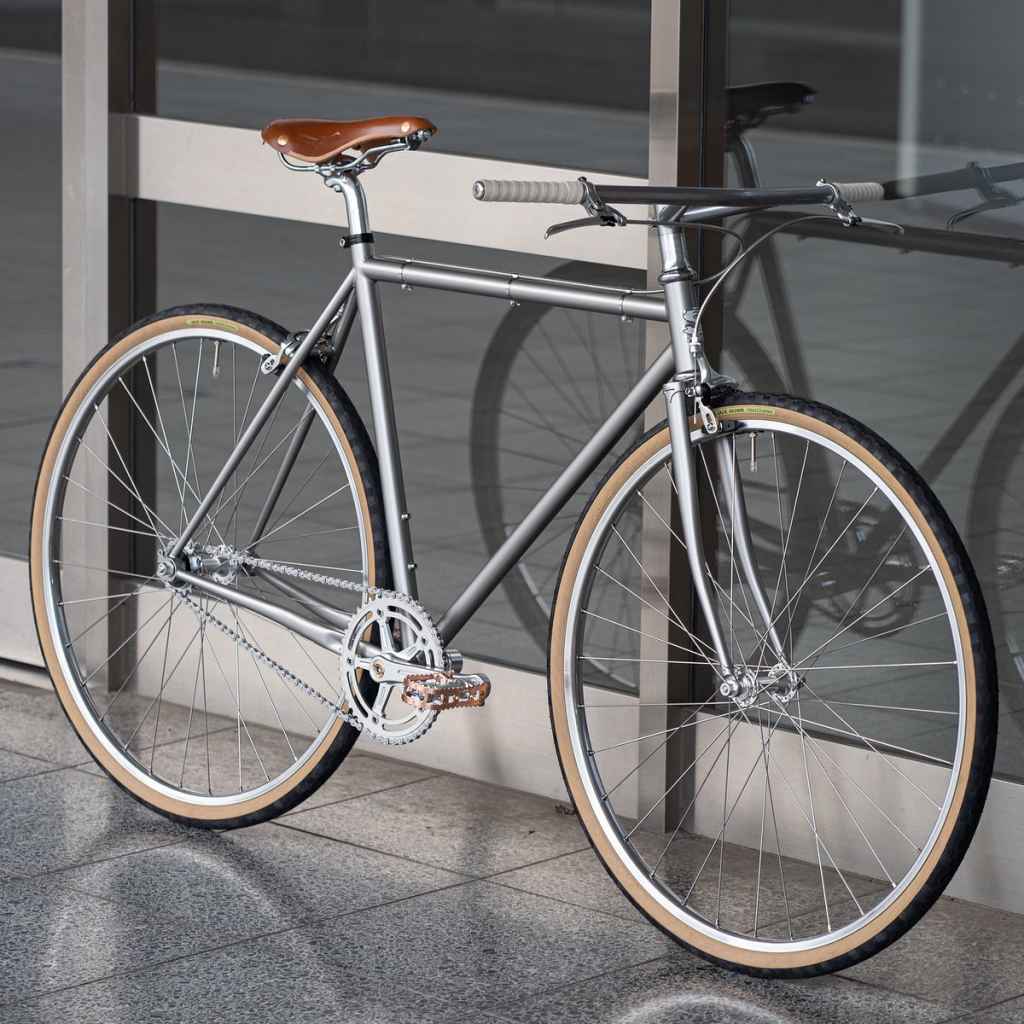 RIVENDELL* jack brown tire (green label) - BLUE LUG ONLINE STORE