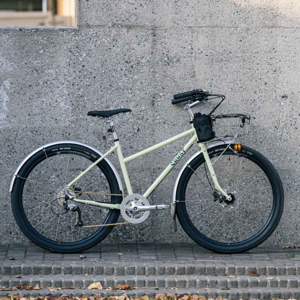 CRUST BIKES* evasion step thru frame (pastel speckled black