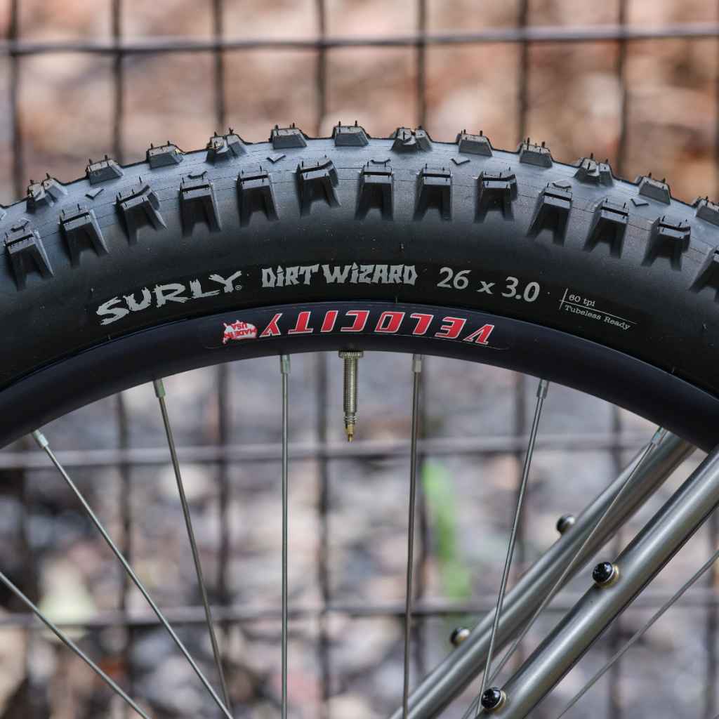 SURLY* dirt wizard tire (black) - BLUE LUG ONLINE STORE