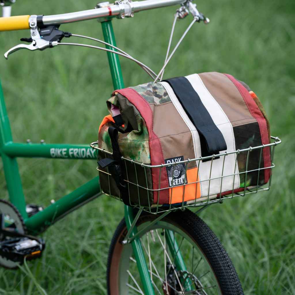 直接引き渡し限定！TREK ライトブルー 自転車 バスケット付き 直接引き渡し限定！TREK ライトブルー 自転車 バスケット付き