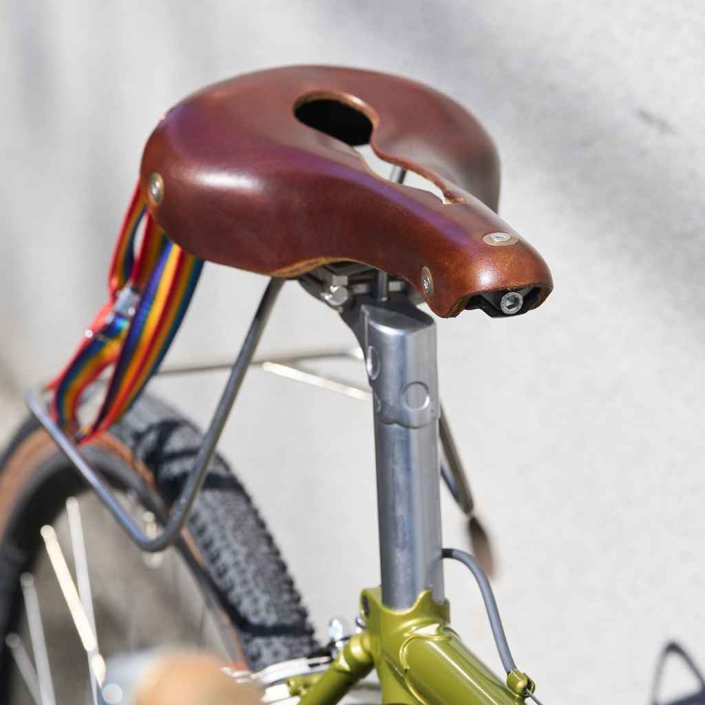 BERTHOUD* aspin open leather saddle (brown) - BLUE LUG ONLINE STORE