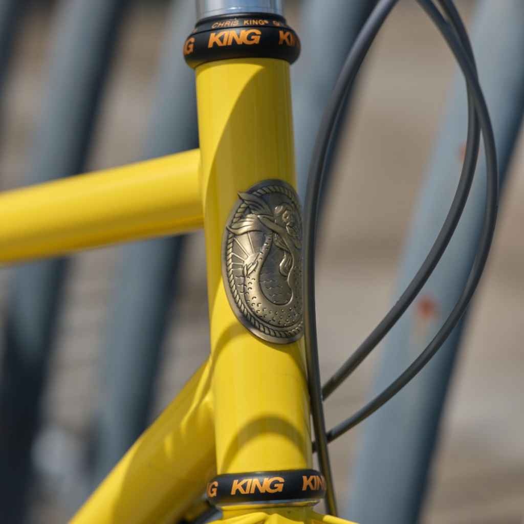 CHRIS KING* nothreadset tapered 1.5 (black/gold) - BLUE LUG ONLINE