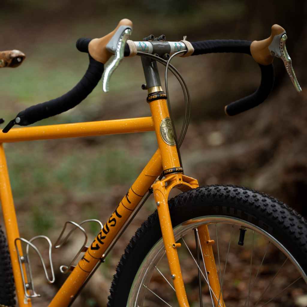 CRUST BIKES* evasion 完成車 (orange speckle/xm) - BLUE LUG ONLINE