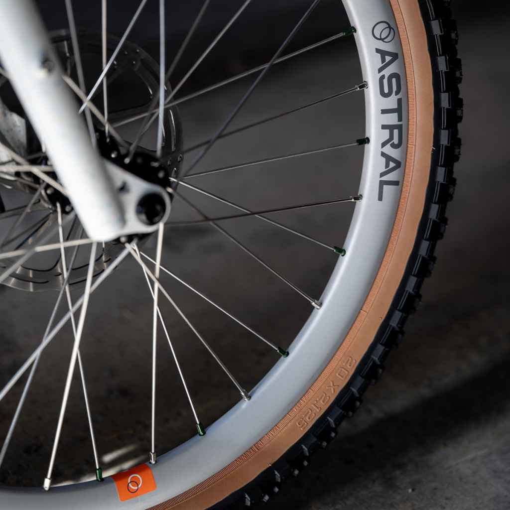 ASTRAL CYCLING* outback rim 20inch (matt silver) - BLUE LUG ONLINE