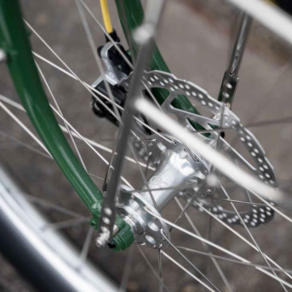 青黒コントロール 青黒デスパペット 調整パーツ付き VELO ORANGE* chronos disc front hub (black) - BLUE LUG ONLINE STORE
