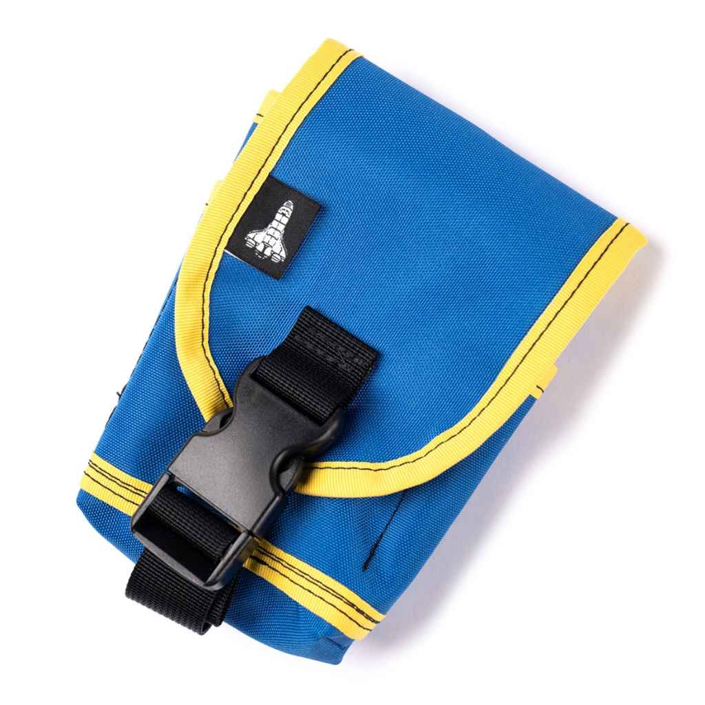 アクセサリー space age technologies phone holster SPACE AGE TECHNOLOGIES* phone holster (fun blue/yellow trim