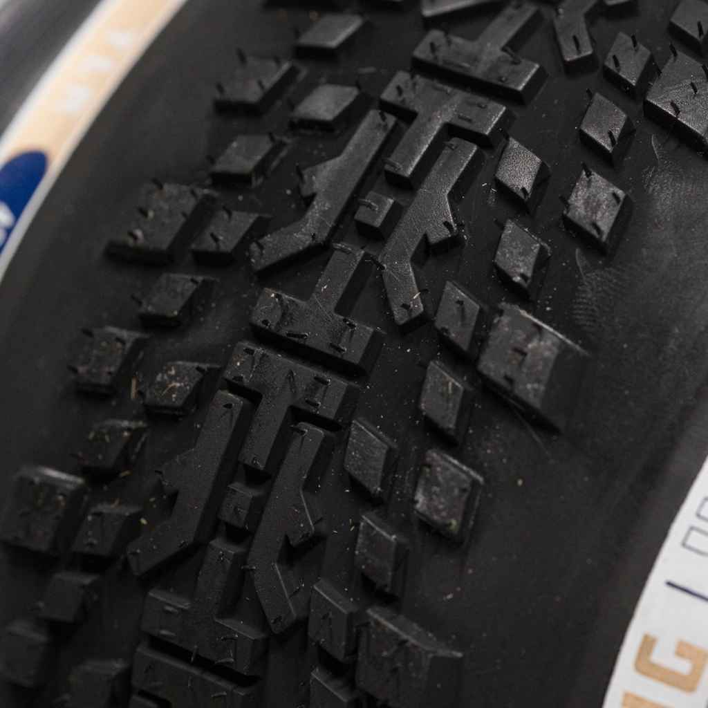 PANARACER* new gravel king X1 650b tire (black) - BLUE LUG ONLINE