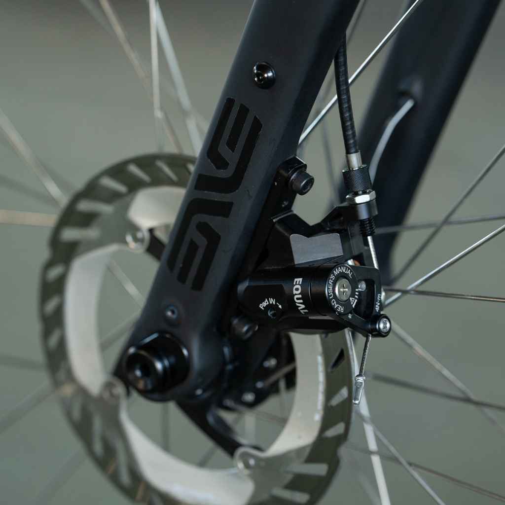 EQUAL* flat mount adapter (front) - BLUE LUG ONLINE STORE