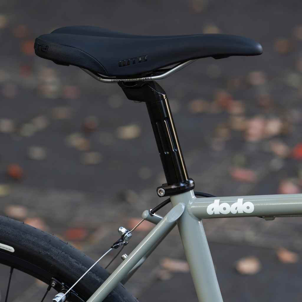 BL SELECT* slit seatpost (black) - BLUE LUG ONLINE STORE