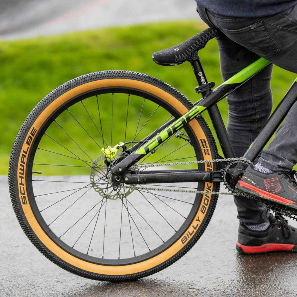 Amazon.com : Schwalbe Unisex's Billy Bonkers Perf, Folding