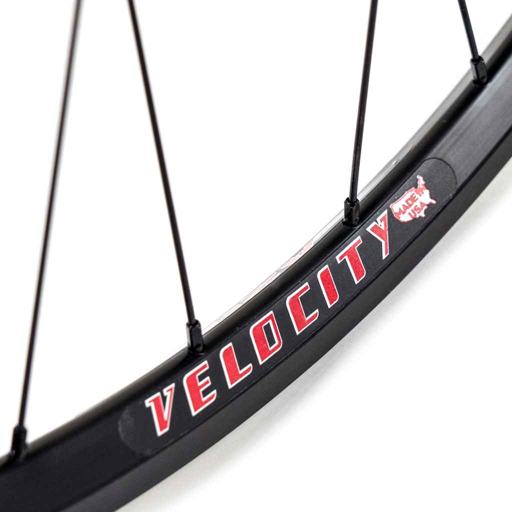 velocity A23 + T11ハブ ピスト フロントホイール（EBS ONLINE