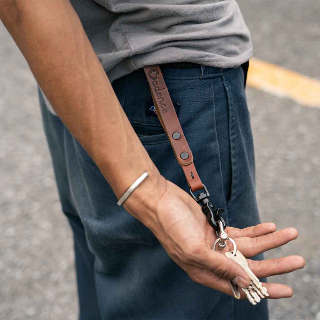 CADENCE* leather lanyard (black) - BLUE LUG ONLINE STORE