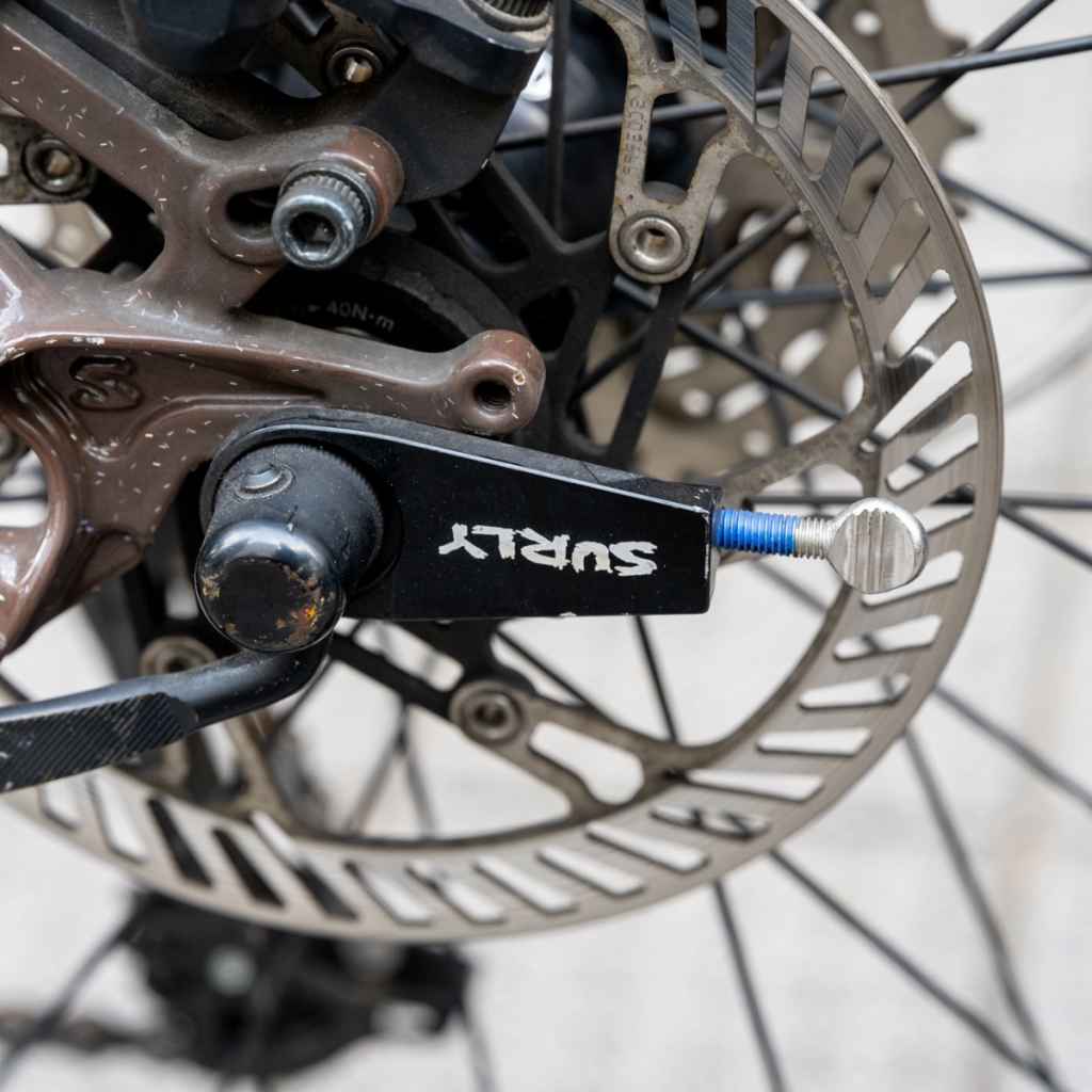SURLY* snuggnut chain tensioner - BLUE LUG ONLINE STORE