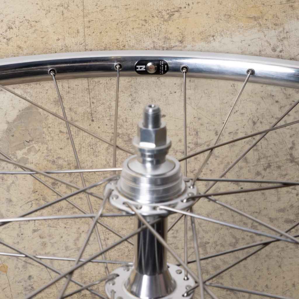 H PLUS SON* the box track wheel (polish/A) - BLUE LUG ONLINE STORE